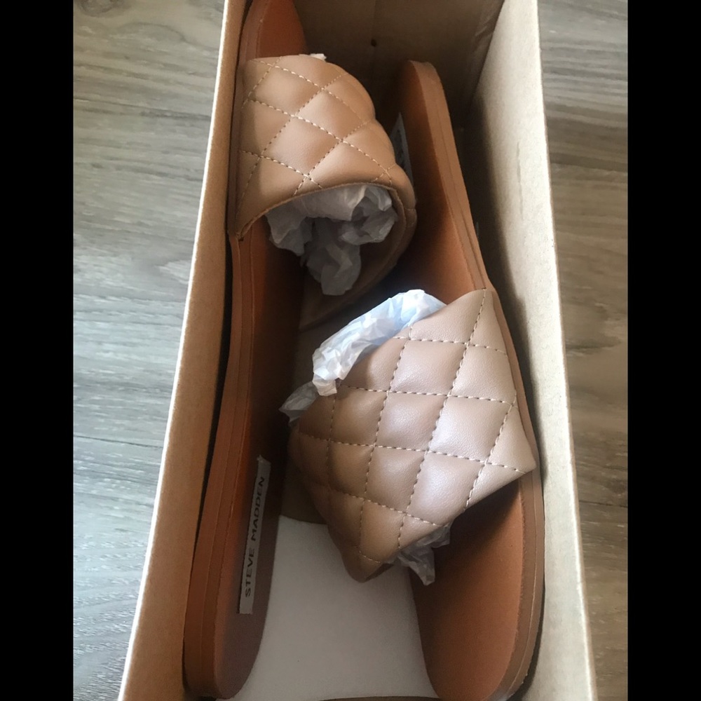 Steve Madden Slides